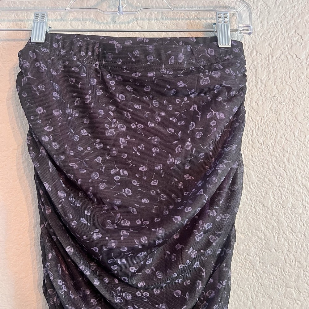 Sofia's Choice Asymmetrical Body Con Skirt Size M New